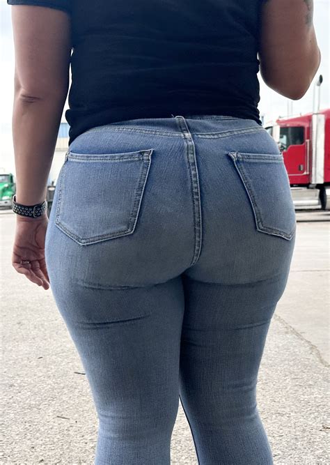 Big ass on this red head. - Tight Jeans - Forum