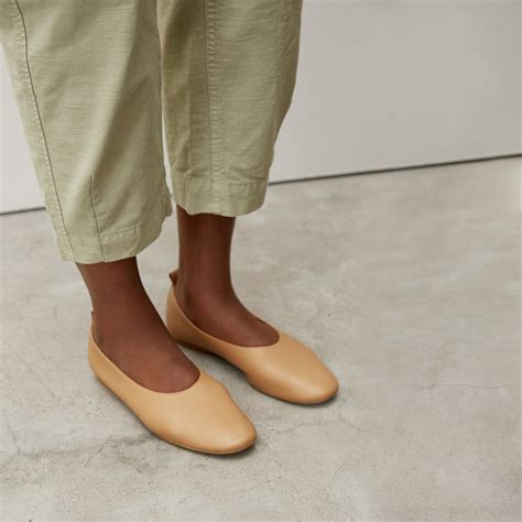 The 25 Best Nude Flats of 2021 in Every Style | Who What Wear