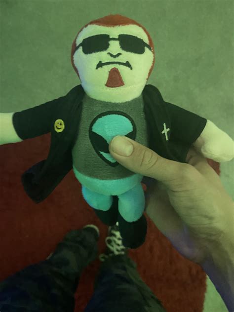 Just got the postal dude plushie hella sick : r/postal