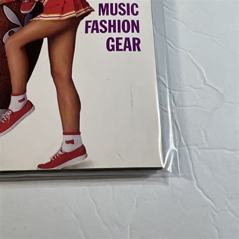 Playboy Magazine October 2001 Cover: Nicole Lenz Playmate: Stephanie