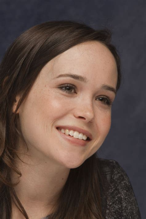 ellen page  whip  press conference  hawtcelebs