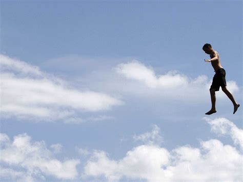 12 strange photos that will make you look twice | 15 Minute News