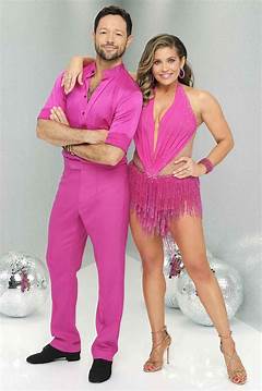 Danielle Fishel Breast Cancer Inspired Dwts Run Exclusive