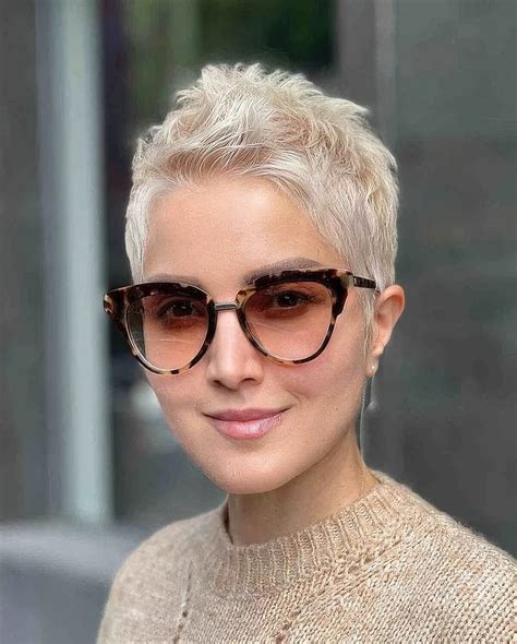 25 Short Pixie Haircuts And Ways To Style Them - Styleoholic