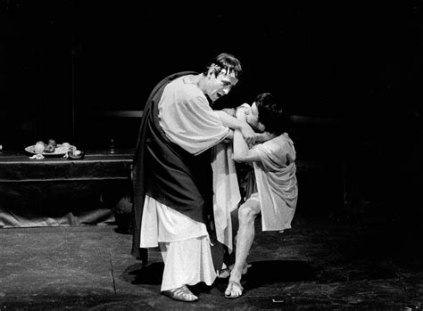 1945 Caligula | Comédie