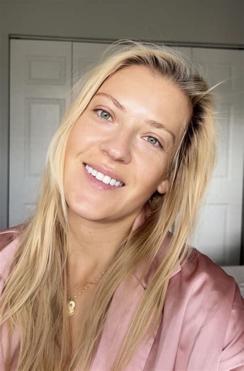 The Shocking Secret My Stepmom And I Shared In A Hotel Bed All Weekend Image 13