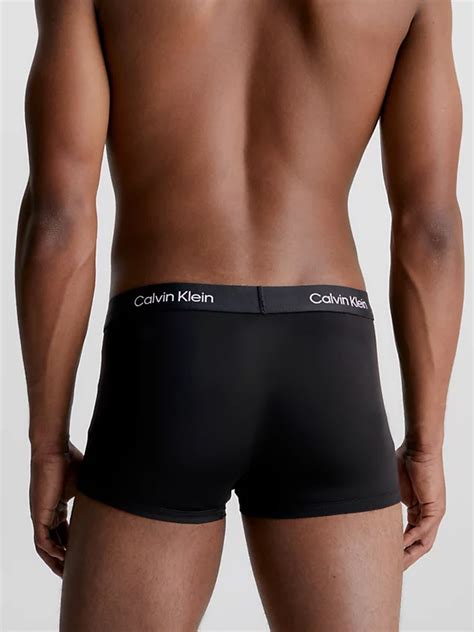 Bielizna Męska - Majtki, Gacie & Nie Tylko | Calvin Klein®