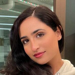 Tanu Grewal - Age, Family, Bio | Famous Birthdays