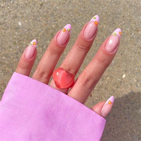 50+ Y2K Nails For a Trendy Mani! - Prada & Pearls