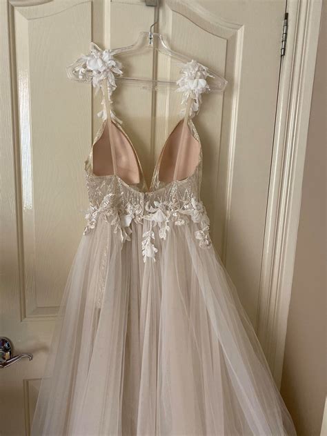 Berta Bridal New Wedding Dress Save 44% - Stillwhite