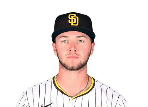 jackson merrill wins center field job