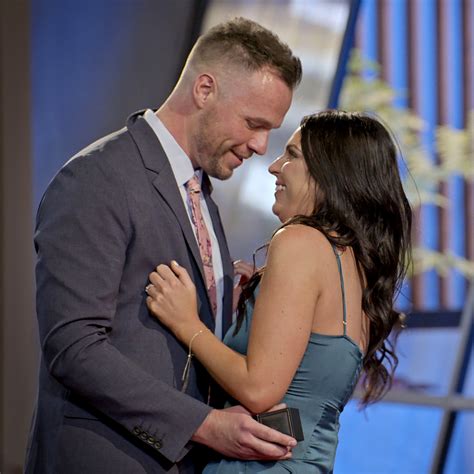Love Is Blind Married Couples: Are They REALLY Happy? (Experts Weigh In) Image 17