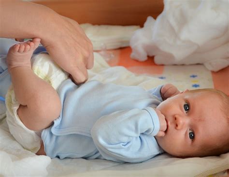 Quando Puxar O Prepúcio Do Bebê - Como cuidar do pênis do bebê - Revista Crescer | Saúde