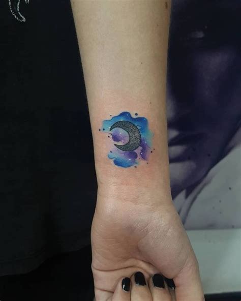 Watercolor Moon Tattoo Ideas - Yo Tattoo