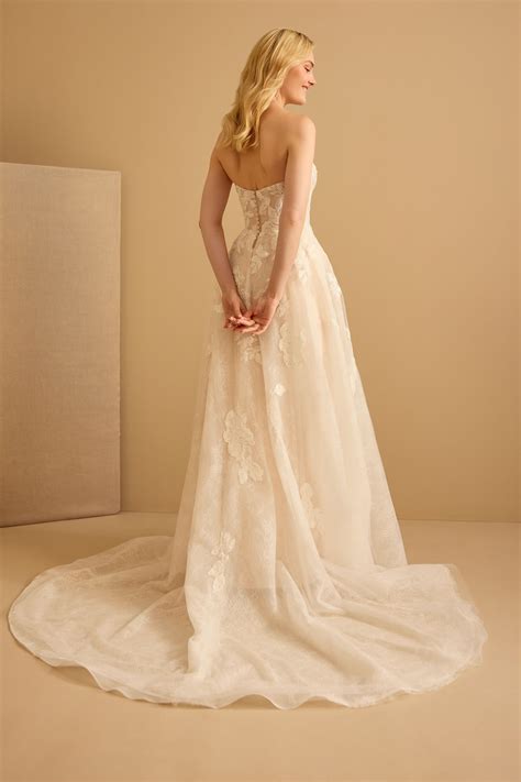 Venus Dress | Vow'd Weddings
