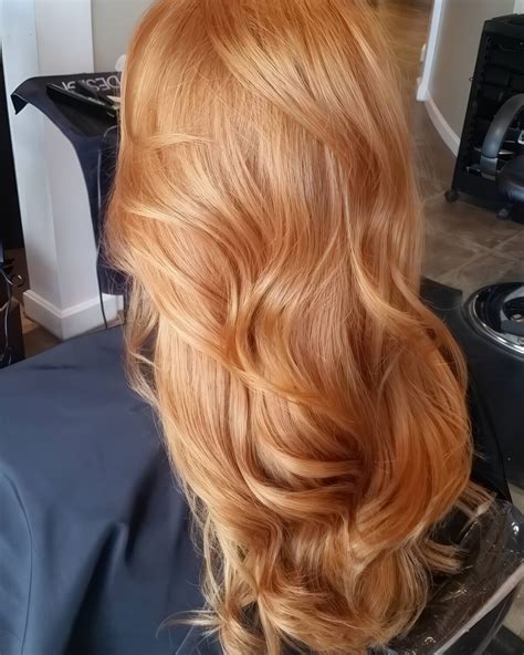 light strawberry blonde hair
