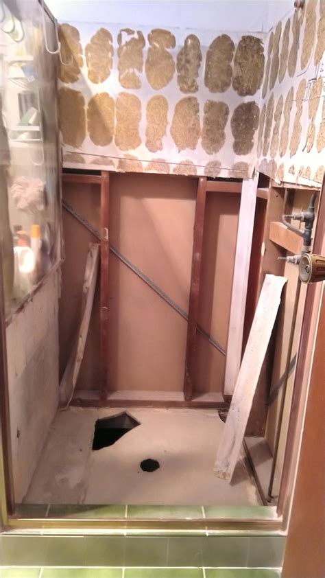 To have a shower : r/therewasanattempt