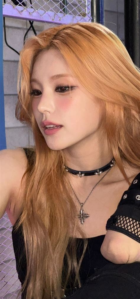 Descubra 340 ideias de itzy e kpop feminino | acessorios para cabelo