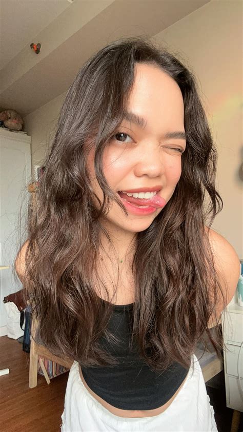 sexy or petite? : r/Sexy_Asians