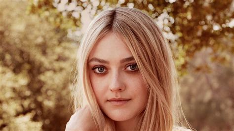 dakota fanning, celebrities, girls, hd, cute, smile HD Wallpaper