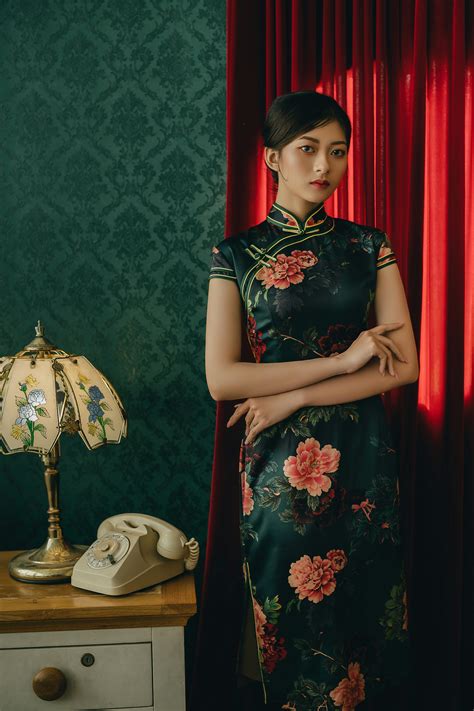 Free+Cafe+Naked+Women Photos, Download The BEST Free Free+Cafe+Naked