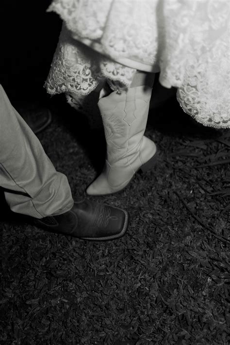 Feet Latina Photos, Download The BEST Free Feet Latina Stock Photos