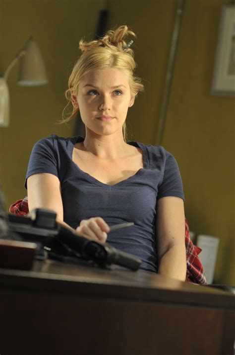 Haven - Season 1 Episode 2 Still | Emily rose actress, Ali larter