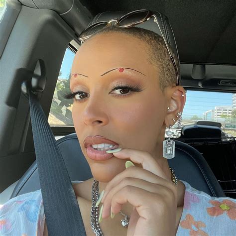 Face Card: Doja Cat's Best Makeup Moments So Far - Essence | Essence