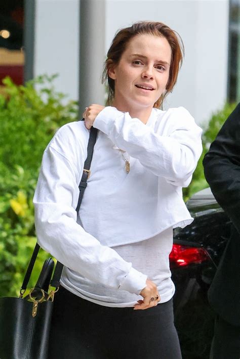 Emma Watson Makeup-Free in Miami 08/14/2023 • CelebMafia