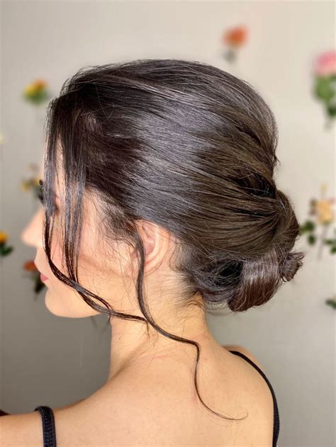 Penteado Coque Baixo Despojado - Coque baixo Despojado | Coque baixo, Penteados coque baixo, Penteado ...