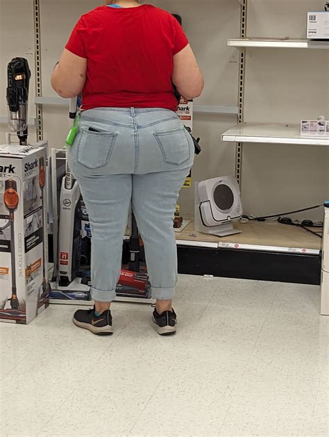 Phat ass Target employee 😳 - Tight Jeans - Forum