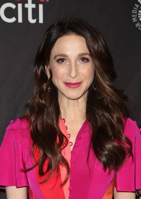 MARIN HINKLE at The Marvelous Mrs. Maisel Presentation at Paleyfest in