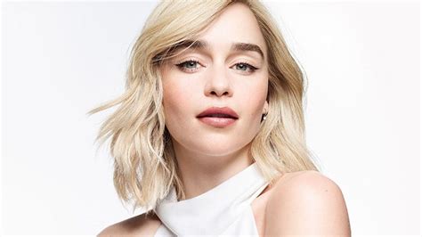 Hottest Women Celebrity's Unexpected Career Move: Experts React - hjqd7ap