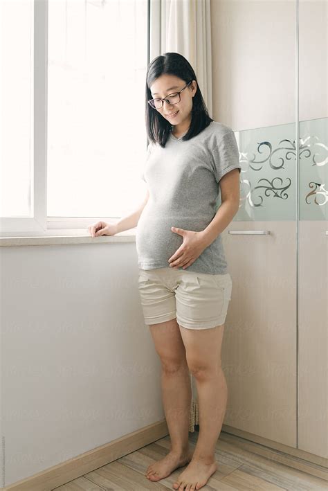 asian pregnant women