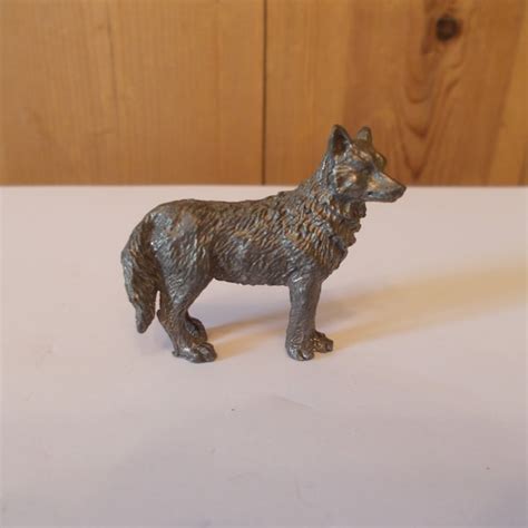 Wolf Figurine - Etsy