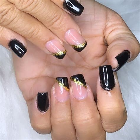 Modelos De Unha Em Gel Na Cor Preta - Unha em gel preta: 20 inspirações e tutoriais