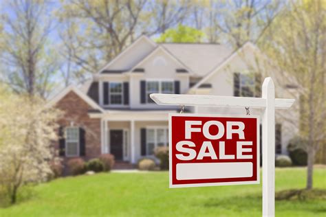 6 questions to ask your potential real estate agent - MoneySense