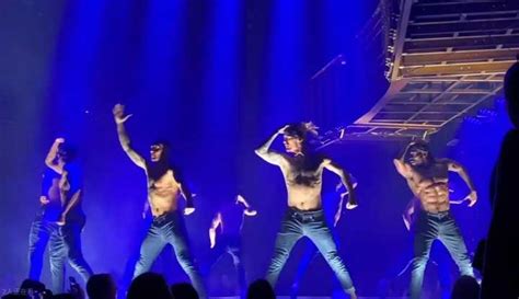 Lisa将在法国夜总会表演脱衣舞？这是艳舞还是艺术行为？ - 知乎