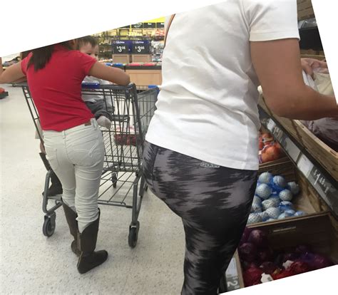 More randoms, Milf and Pawgs - Forum