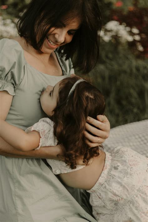 Latina Mom And Daughter Photos, Download The BEST Free Latina Mom And