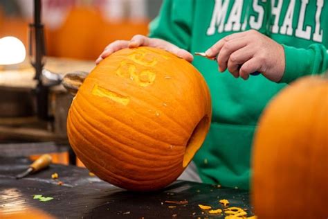 Kenova Pumpkin House to display over 3,000 pumpkins during AutumnFest ...