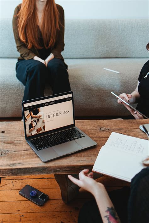 creating  maintaining client schedules luneer mgmt