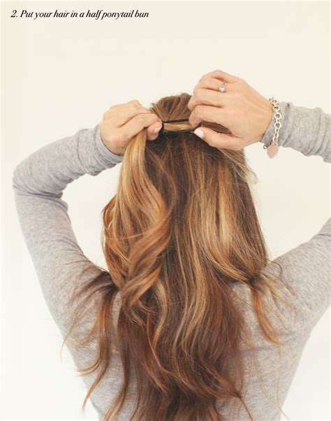 how to do a bow in the hair