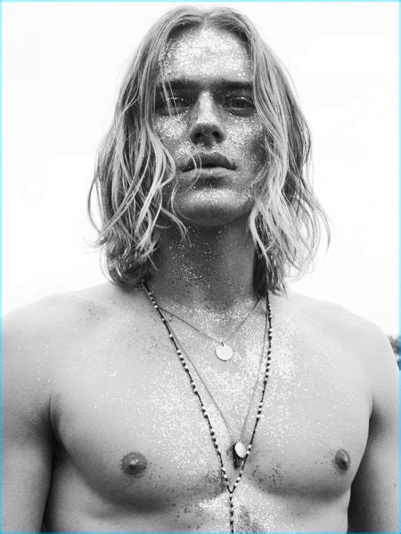 Ton Heukels Perfects Outdoors Cool for Rollacoaster – The Fashionisto