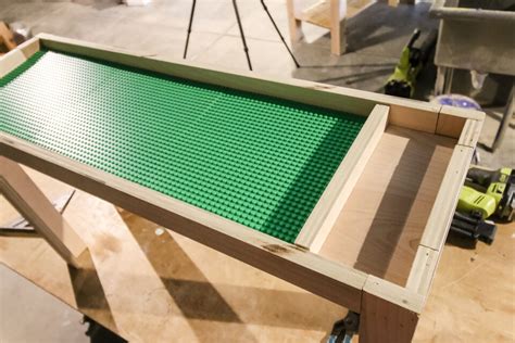 How to build a DIY LEGO table