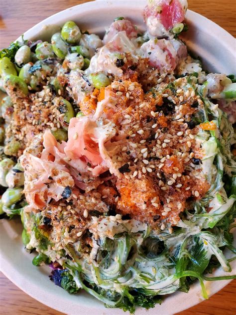 Food critics rate hikari poke as a top healthy dining spot