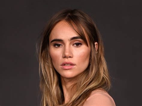 Suki Waterhouse's Instagram, Twitter & Facebook on IDCrawl