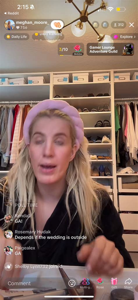 She’s live : r/basicmegsnark