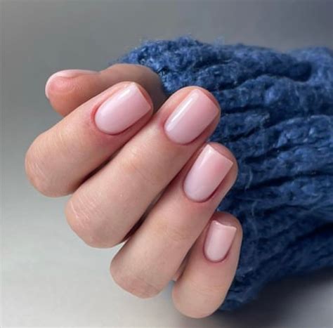 Clean manicure: la tendencia de uñas más discreta para llevar a la ...