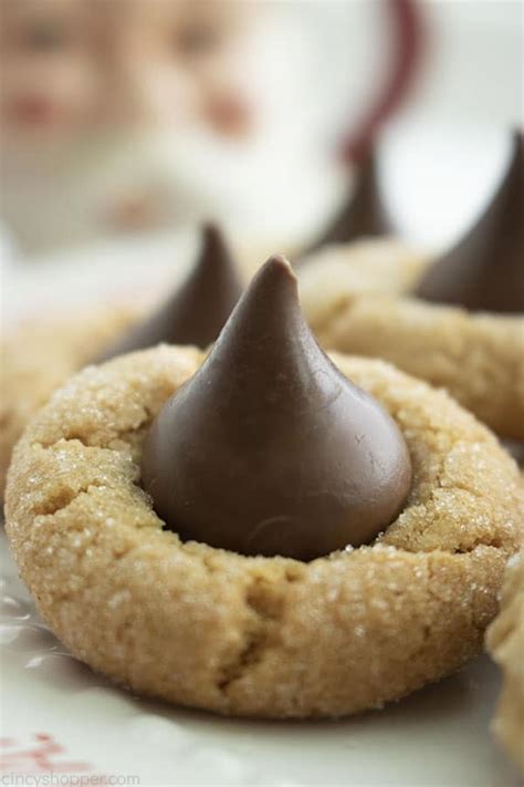 Peanut Butter Blossom Cookies - CincyShopper